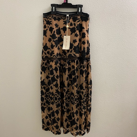 SOLD NWT For Love And Lemons Temecula Skirt SMALL - Picture 3 of 8
